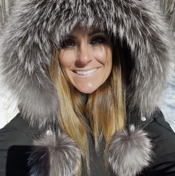 Meet your Posher, Theresa - Picture 1 of 1